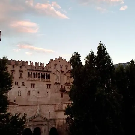 Loggia Del Castello トレント
